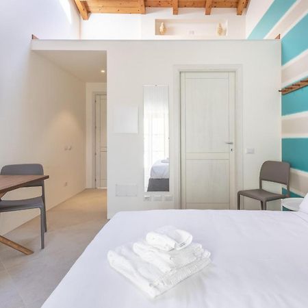 Italianway - Locanda della Meridiana Pula Bagian luar foto