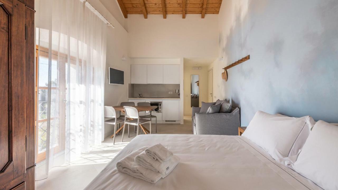 Italianway - Locanda della Meridiana Pula Bagian luar foto